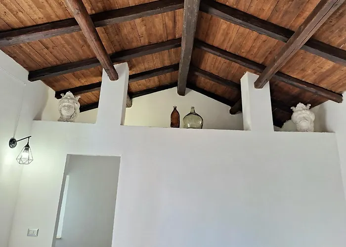 公寓 Nata Sicula 3 *